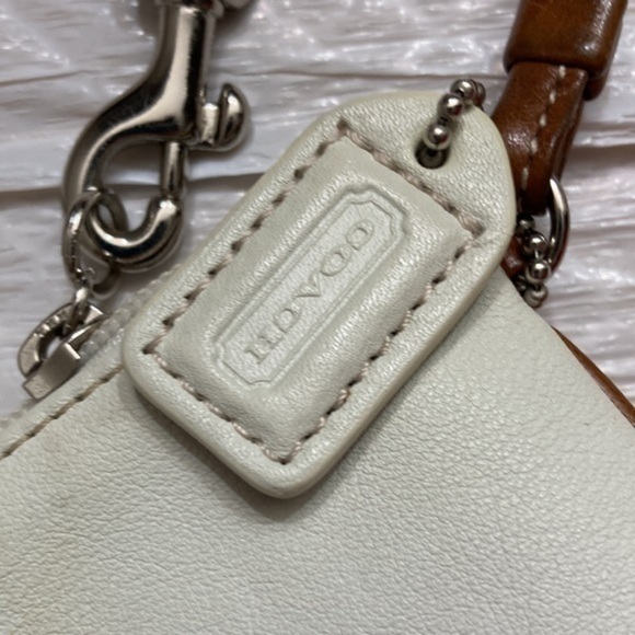 Coach white leather soho wristlet bag vintage y2k
